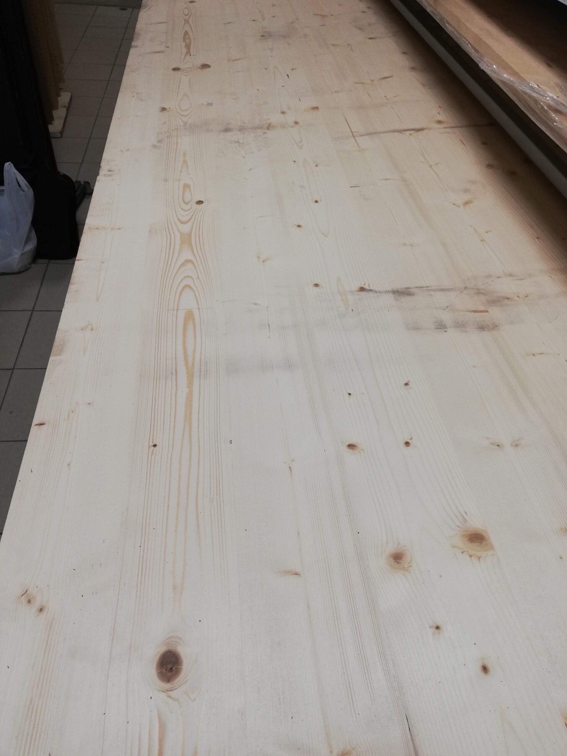 3 rétegű ragasztott fenyő lap – prémium minőségű faanyag