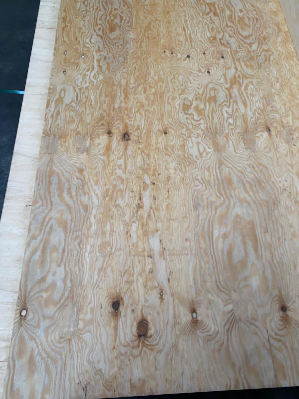 Rétegelt lemez fenyő 18 mm – 2500×1250 mm - Image 6