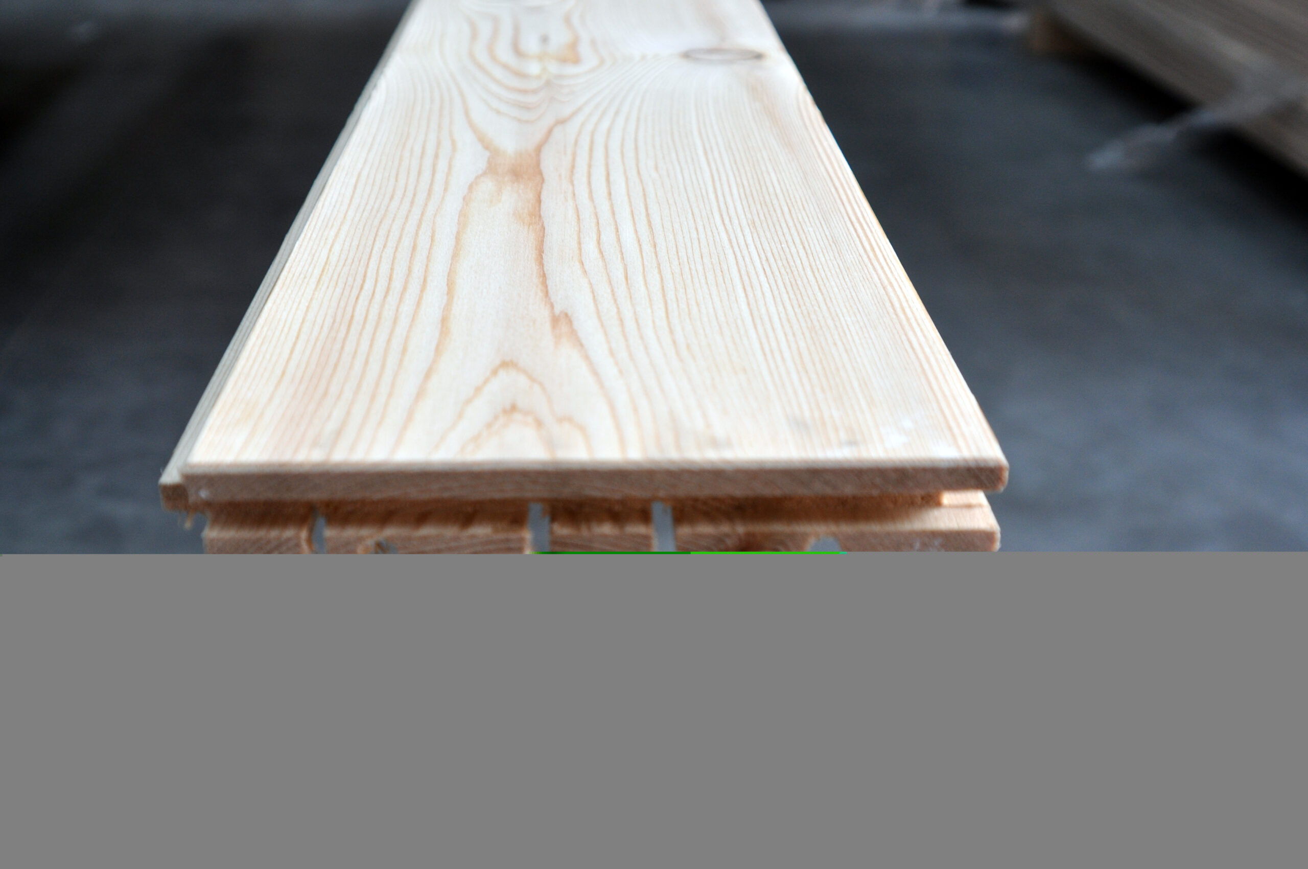 Vörösfenyő svédpadló